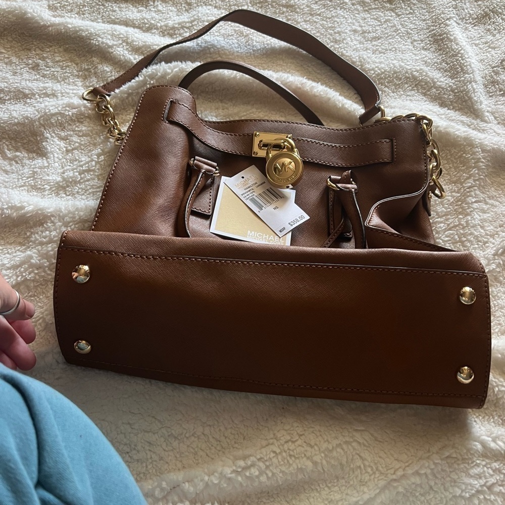 Michael Kors Hamilton Brown Bag - Picture 4 of 6